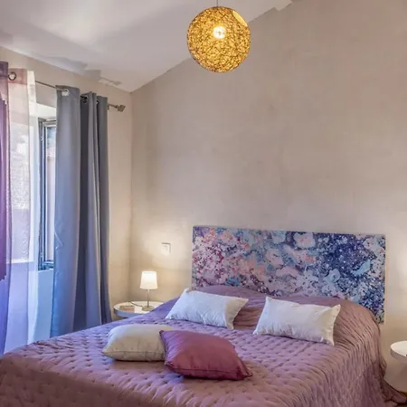 Marine De Villa Meria