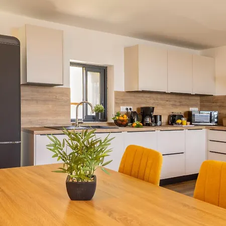 Marine De Вилла