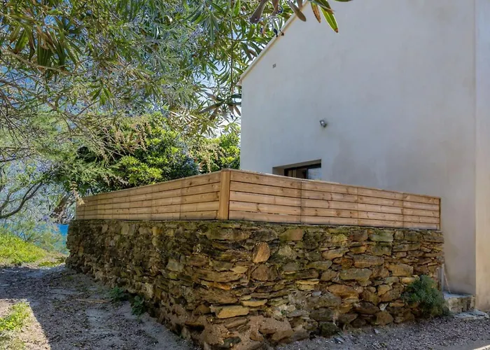 Marine De Villa Meria